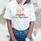 Funky Magical Book Grow You Mind  Positive  Tシャツ