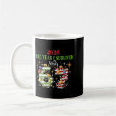 Funny 2025 The Year I Survived Barely 67 Christmas コーヒーマグカップ (左)