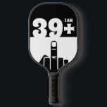 Funny 40th Birthday Gift, 39 Plus one Checker ピックルボールラケット<br><div class="desc">A 39 Plus One Checker Pickleball Paddle would make a unique and humorous gift for someone who is turning 40 years old. The "39 Plus One" design of the paddle plays on the birthday person's age, with the checkerboard pattern adding a fun and playful element. Pickleball paddles are a popular...</div>