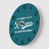Funny 50th Birthday Retro Typography ラージ壁時計 (傾斜)