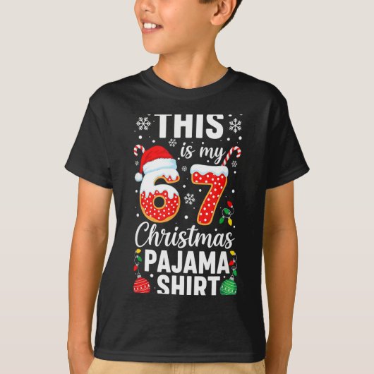 Funny 67 Christmas Pajamas Shirt Six Seven Meme Br Tシャツ (正面)