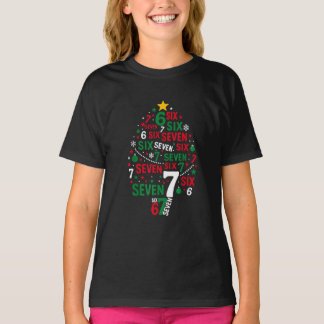 Funny 67 Christmas Tree Six Seven Xmas Gifts  Tシャツ