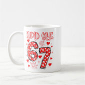 Funny 67 Cud Says 67 Valentine Couple Matching Six コーヒーマグカップ (左)