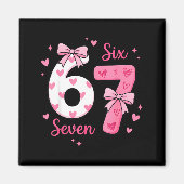 Funny 67 Cute Six Seven Meme Nk Hearts Bow Valenti マグネット (正面)