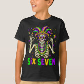 Funny 67 Mardi Gras Skeleton 6 7 Meme Mask Beads S Tシャツ (正面)