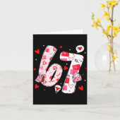 Funny 67 Meme Six Seven 6 7 Valentine Hearts  カード (黄色い花)