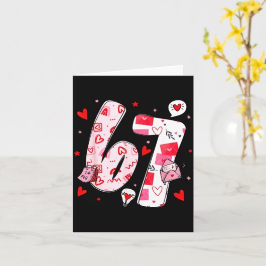 Funny 67 Meme Six Seven 6 7 Valentine Hearts  カード (黄色い花)