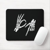 Funny 67 Six Seven Meme Halloween Skeleton Hands  マウスパッド (マウス)