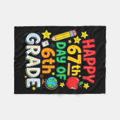 Funny 67th Day Of 6th Grade Teacher Student Six Se フリースブランケット (正面(横))