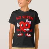 Funny 6 7 Meme Heart Six Seven 67 Valentine Couple Tシャツ (正面)