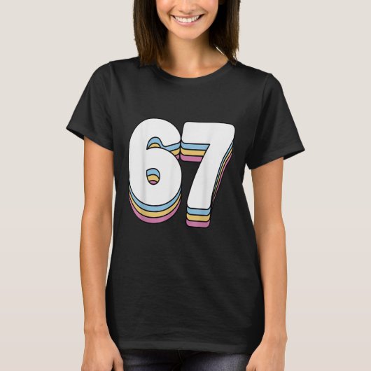 Funny 6 7 Meme Six Seven Gen Alpha Slang 67 Tシャツ (正面)