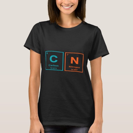 Funny 6 7 Periodic Table Carbon Nitrogen Humor  Tシャツ (正面)