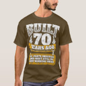 Funny 70th Birthday  BDay Gift Saying Age 70 Tシャツ (正面)
