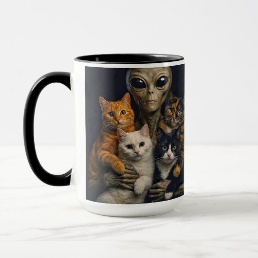 Funny Alien with Cats Renaissance Art マグカップ (左)