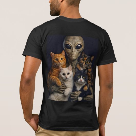 Funny Alien with Cats Renaissance Art Tシャツ (裏面)