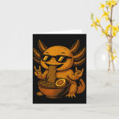Funny Anime Kawaii Axolotl Eating Ramen Graphic Te カード (黄色い花)