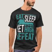 Funny Arborist Get High Tree Chain saw space birth Tシャツ (正面)