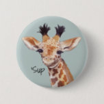 Funny Baby Giraffe Personalized 缶バッジ<br><div class="desc">cute baby giraffe personalized button. Original artwork by Komila Y.</div>