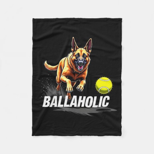 Funny Ballaholic Belgian Shepherd Dog Chasing Mali フリースブランケット (正面)