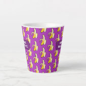 Funny Bananas About Coffee Bold Pixel Art Pattern カフェラテマグ (正面)