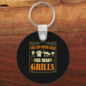 Funny Barbecue Grilling You Can Never Have Too Man キーホルダー (正面)