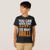 Funny Barbecue Grilling You Can Never Have Too Man Tシャツ (正面フル)
