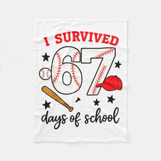 Funny Baseball I Survived 67 Days Of School Design フリースブランケット (正面)