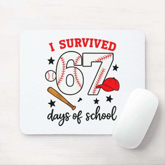Funny Baseball I Survived 67 Days Of School Design マウスパッド (マウス)