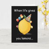 Funny Belated Birthday Message: Lemon Theme カード (黄色い花)