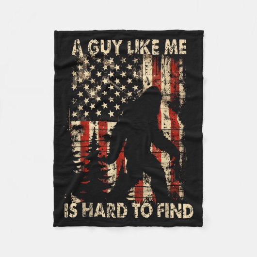 Funny Bigfoot A Guy Like Me Is Hard To Forest Find フリースブランケット (正面)