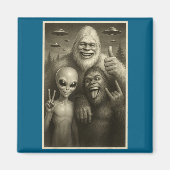 Funny Bigfoot, Alien, & Yeti Sasquatch Rock On マグネット (正面)