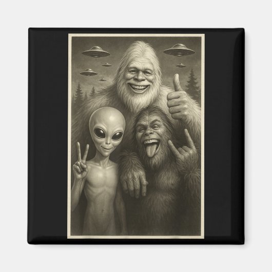 Funny Bigfoot, Alien, & Yeti Sasquatch Rock On マグネット (正面)