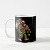 Funny Bigfoot Christmas Tree Lights Xmas Boys Mens コーヒーマグカップ (左)