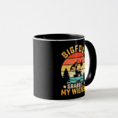 Funny Bigfoot Grabbed My Weiner Coffee マグカップ (正面右)