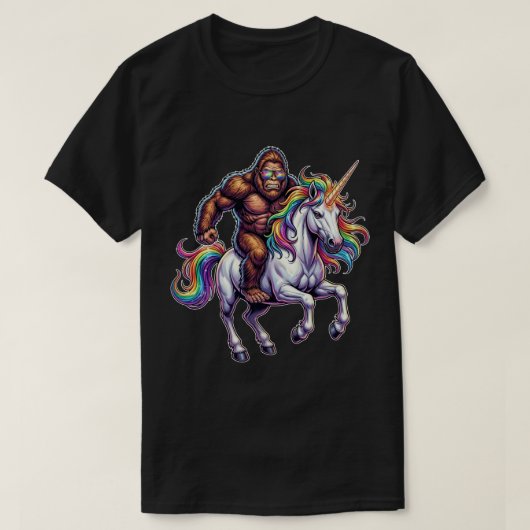 Funny Bigfoot On Unicorn Rainbow Sunglasses Tシャツ (デザイン正面)