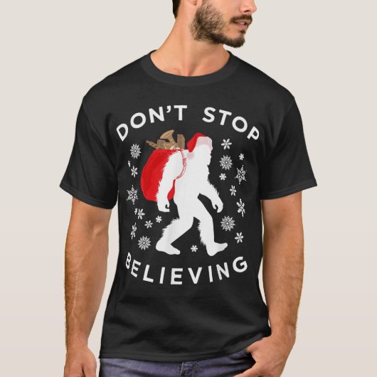 Funny Bigfoot Santa Christmas Design Tシャツ (正面)
