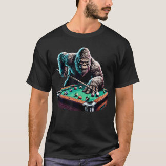 Funny Bigfoot Sasquatch Billiards Pool Player Men  Tシャツ