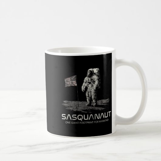 Funny Bigfoot Sasquatch Space Sasquanaut  コーヒーマグカップ (右)