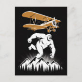 Funny Birthday Bigfoot Vintage Airplane Custom ポストカード (正面)
