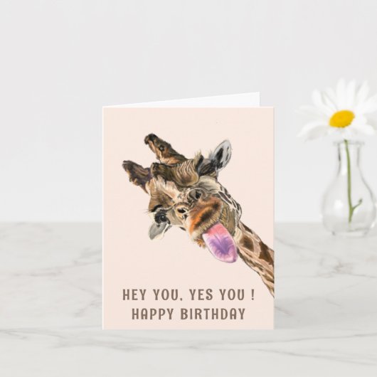 Funny Birthday Card with Catchy Giraffe カード (小さな植物)
