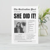 Funny black and white newspaper graduation party 招待状 (スタンド正面)