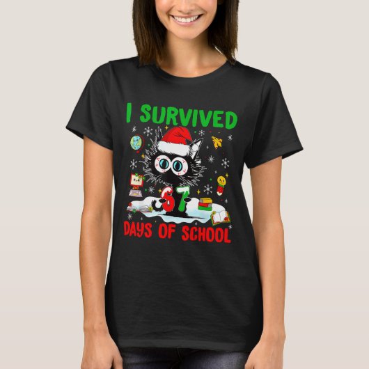 Funny Black Cat Christmas I Survived 67 Days Of Sc Tシャツ (正面)