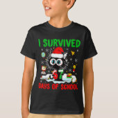 Funny Black Cat Christmas I Survived 67 Days Of Sc Tシャツ (正面)