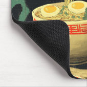 Funny Black Cat Eating Ramen マウスパッド (コーナー)