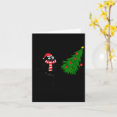 Funny Black Cat Gift Pushing Christmas Tree Over C カード (黄色い花)