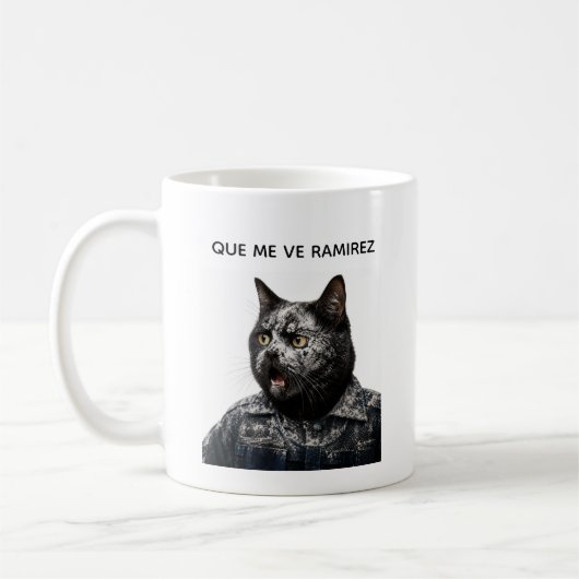 Funny Black Cat – What Happened?! コーヒーマグカップ (左)