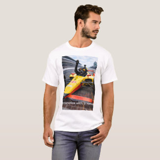 Funny Black Lab Puppy Racing IndyCar T-Shirt |  Tシャツ