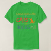 Funny Book Lover Easily Distracted By Cats And Boo Tシャツ (デザイン正面)