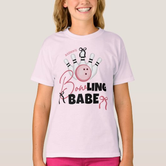 Funny BOWling BABE Girly Pink Bows Birthday Party Tシャツ (正面)