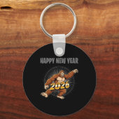 Funny Boys Nye Outfit, Mens Bigfoot Happy New Year キーホルダー (正面)